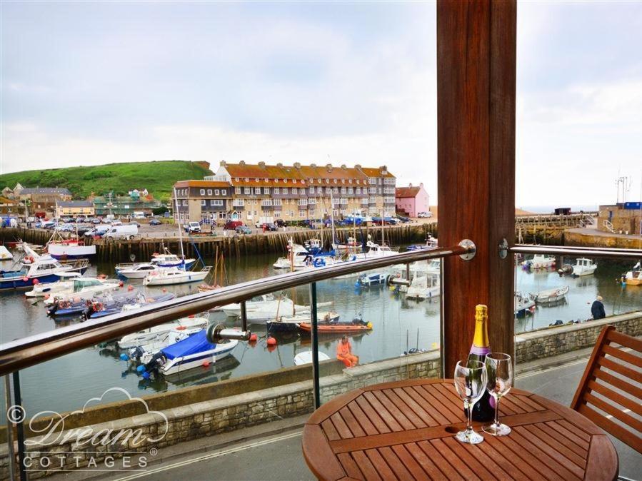 Villa The Boardwalk West Bay Exterior foto